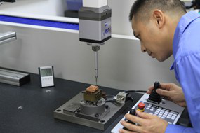 三坐標測量機 三坐標測量機